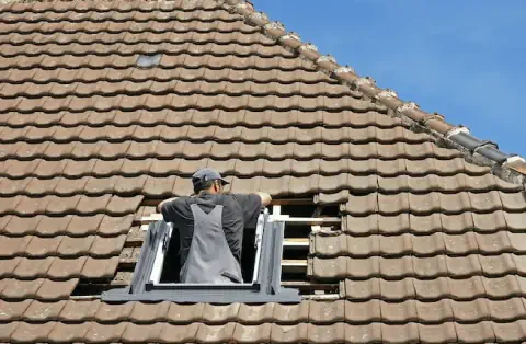 Pose de velux - Camblanes-et-Meynac
